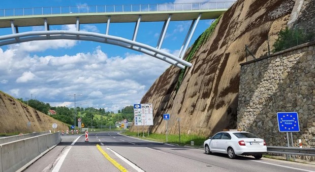 Podróż samochodem po Europie. Najważniejsze zasady i przepisy w 33 krajach Europy
