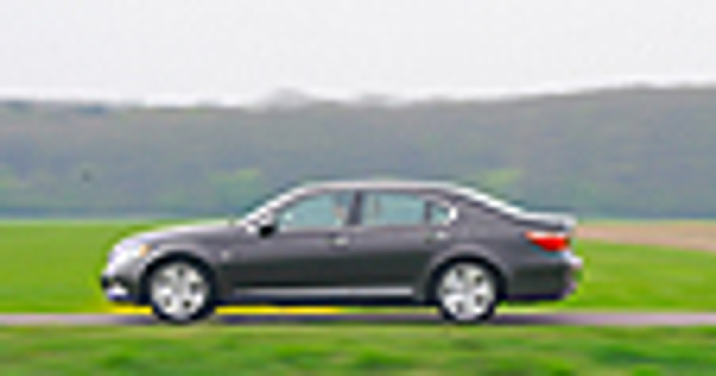 Lexus LS 460 Prestige - 5 metrów luksusu
