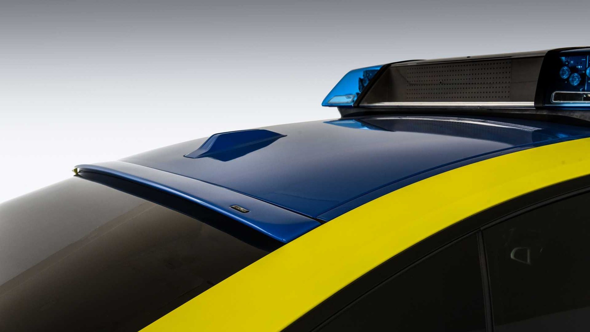 Koncepcyjny radiowóz BMW i4 AC Schnitzer