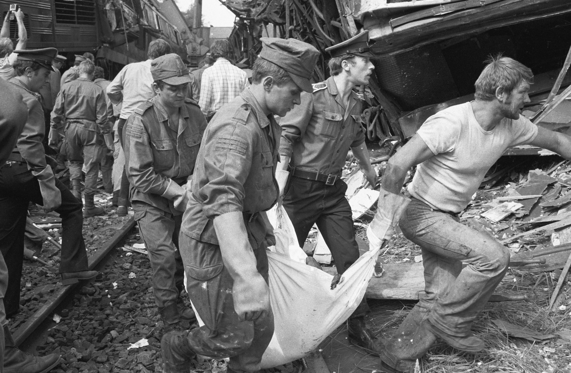 Z pomocą ruszyły wszystkie służby