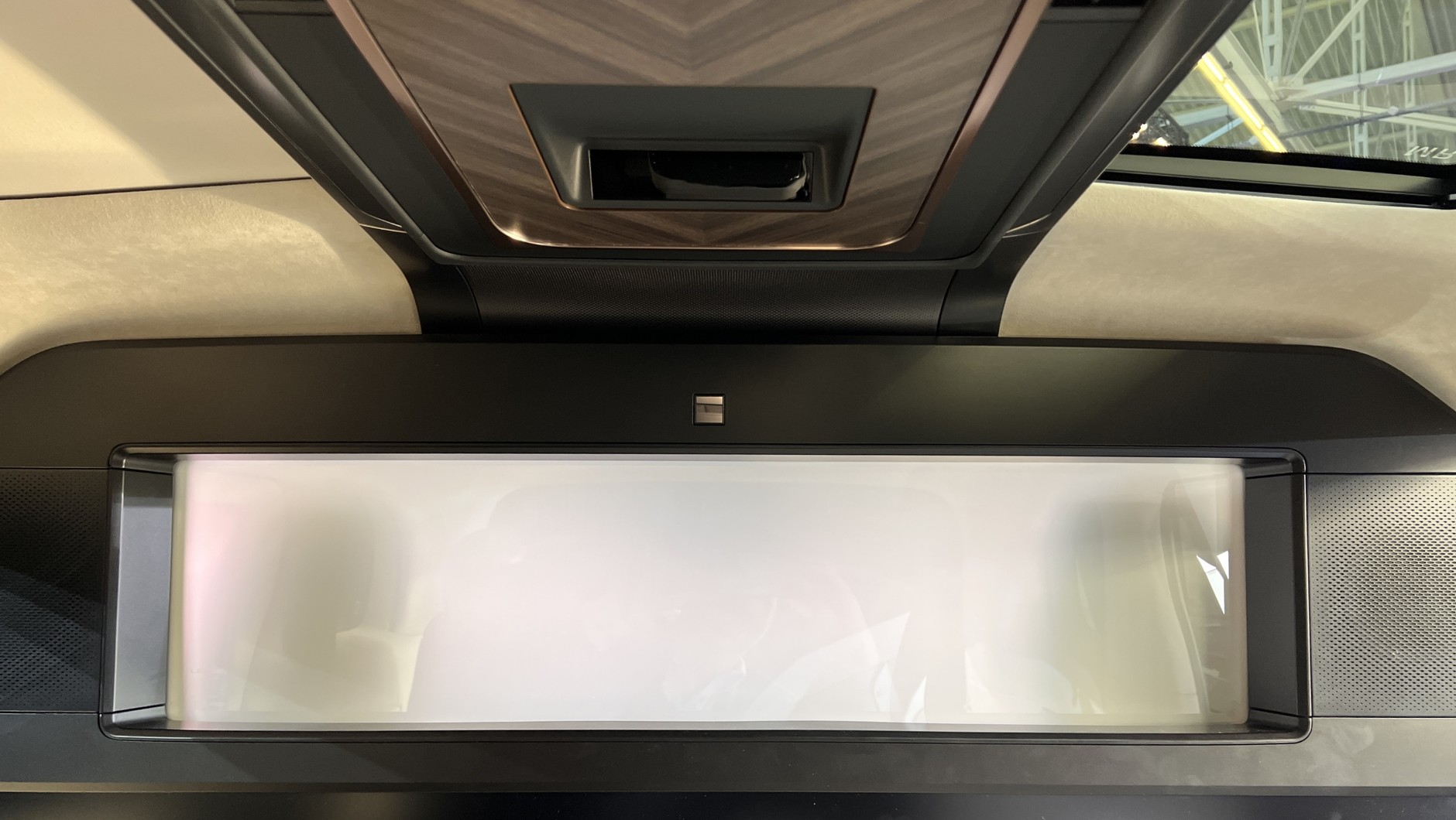 Lexus LM (druga generacja; od 2023 r.)