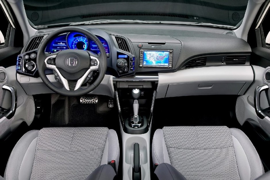 Honda CR-Z - Tak będzie wyglądała produkcyjna wersja (galeria)