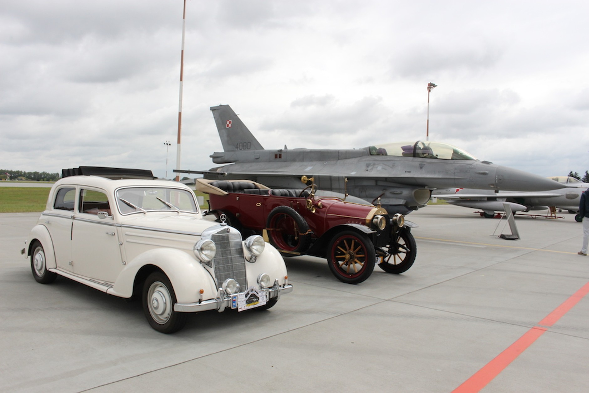 Zlot Zabytkowych Mercedesów w Poznaniu 2014