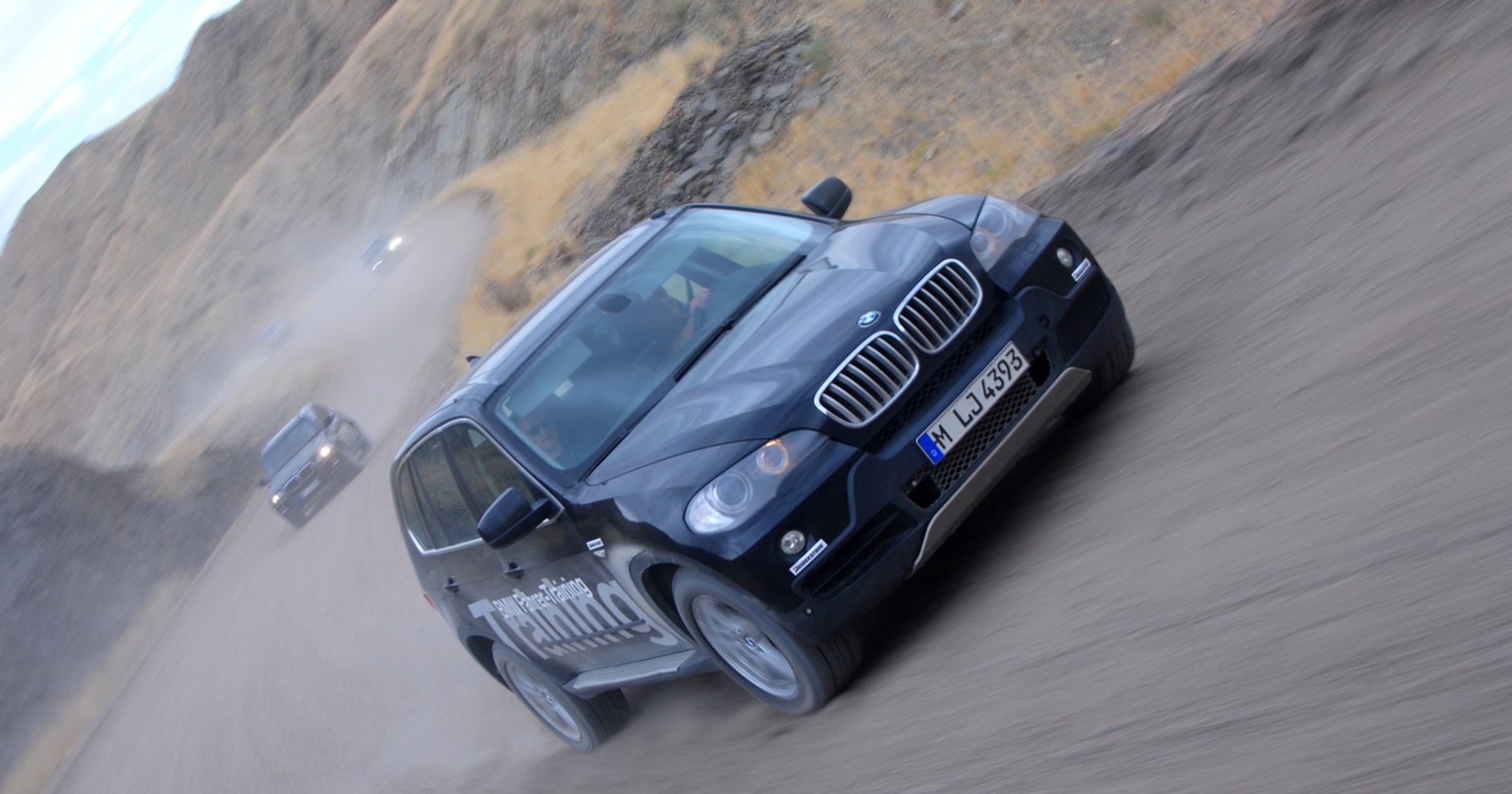 BMW X5 na pustyni