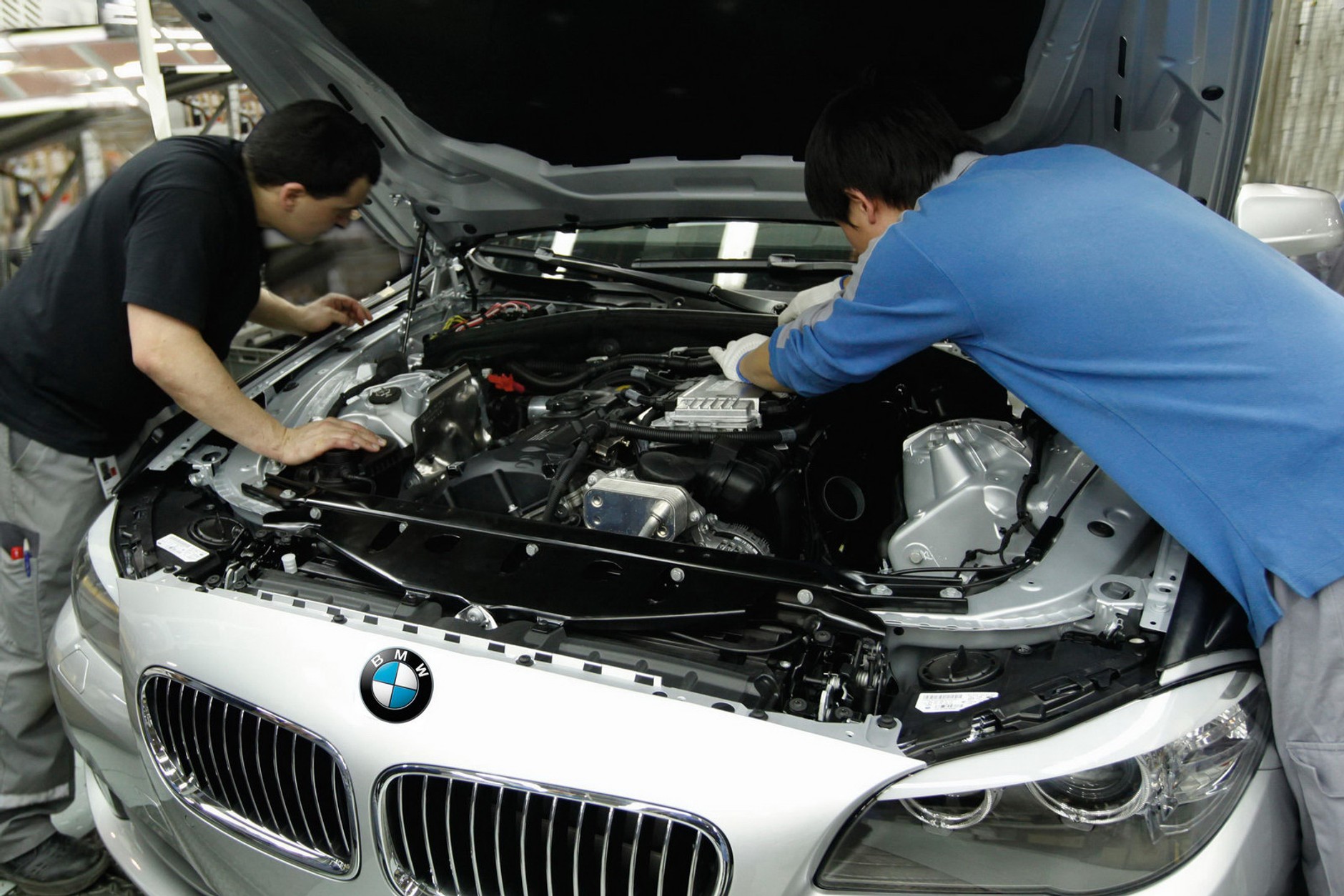 Przedłużone BMW5 specjalnie dla Chińczyków