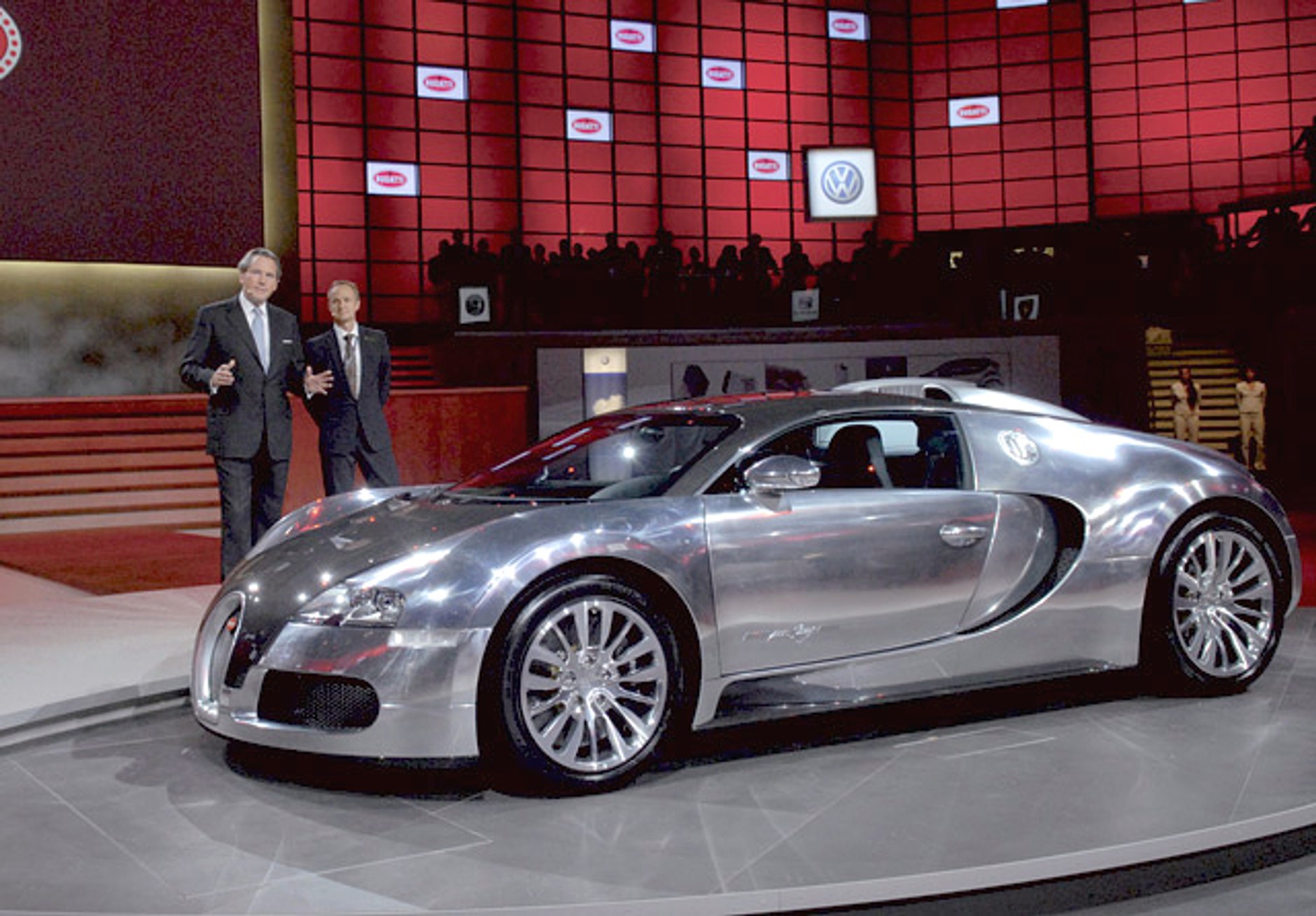 IAA Frankfurt 2007: Bugatti Veyron 16.4 Pur Sang – lśniąca premiera