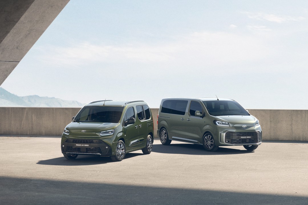Toyoty Proace City (po lewej) i Proace (po prawej)