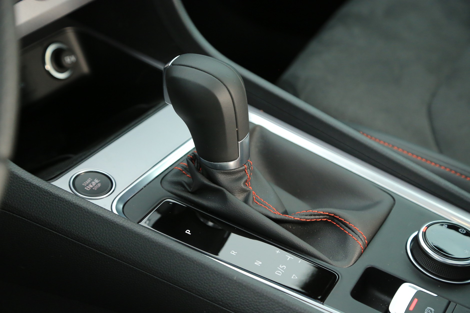 Seat Ateca FR – ze sportowym makijażem