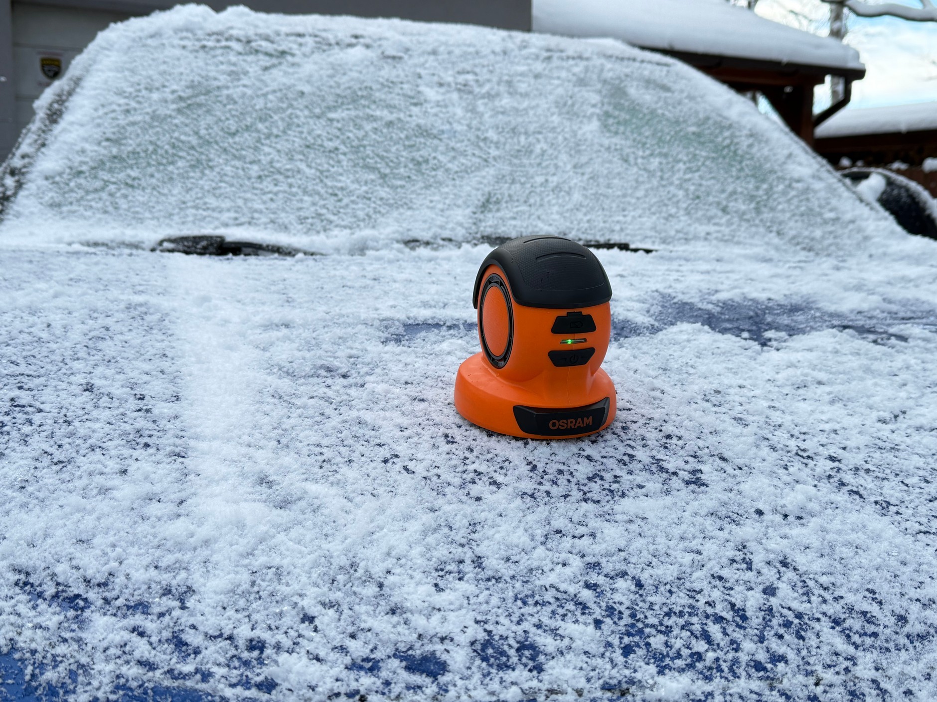 Elektryczna skrobaczka do szyb Osram Ice Scraper