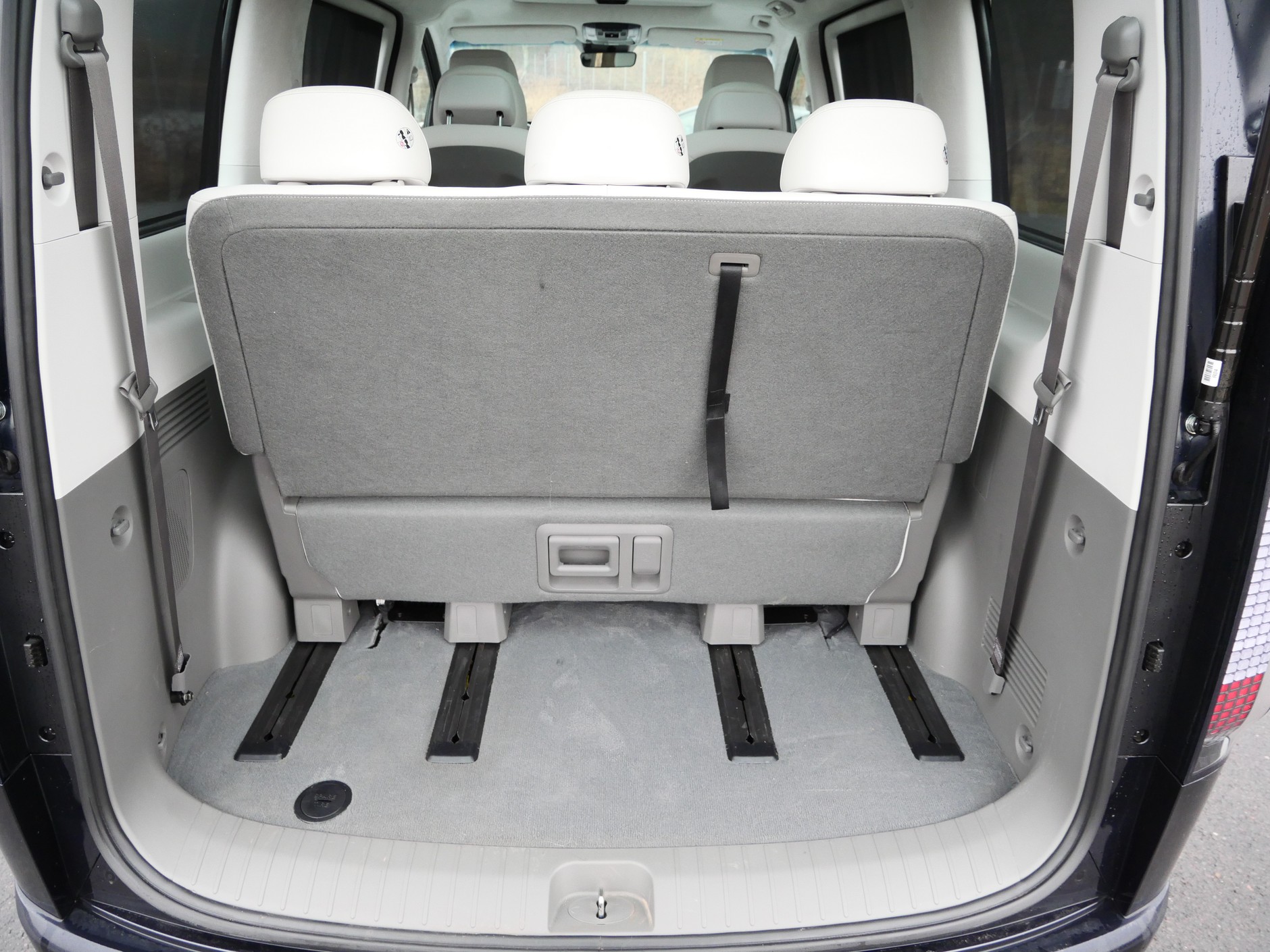 Hyundai Staria 1.6 T-GDi HEV (225 KM) Luxury