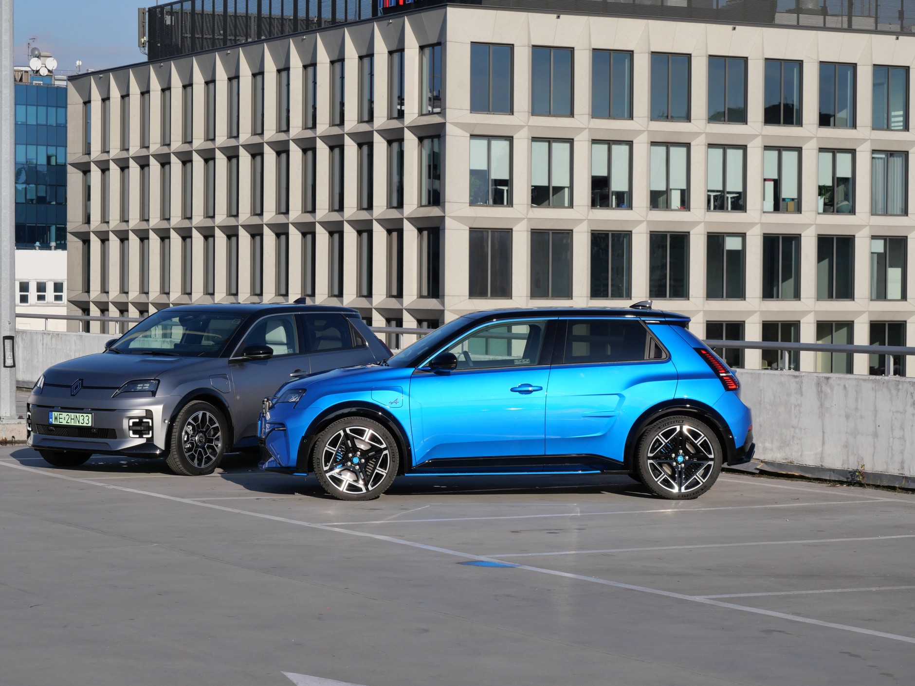 Renault 5 vs Alpine A290