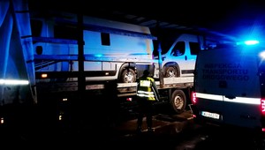 Inspektorzy zajrzeli na "pakę". Kampery miały uszkodzone stacyjki