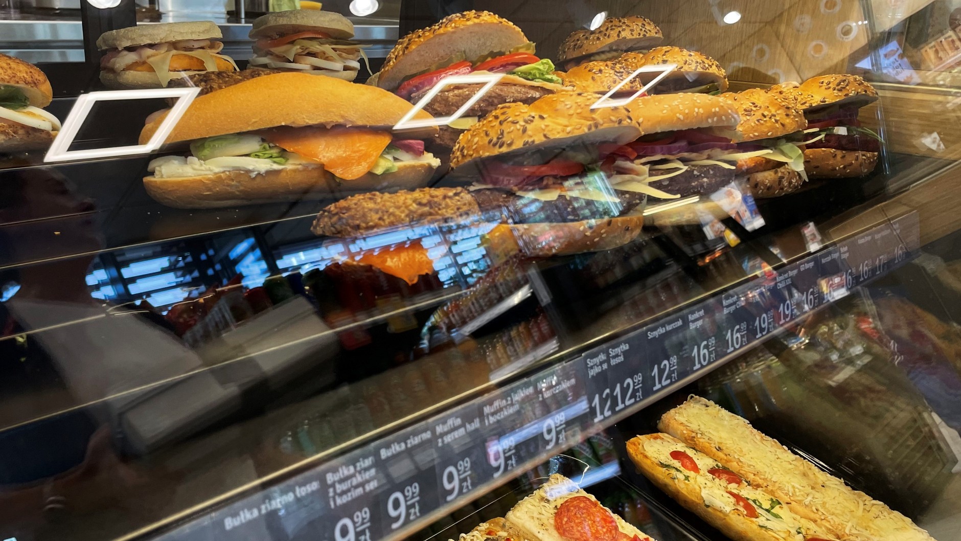 Kanapki na stacji Orlen