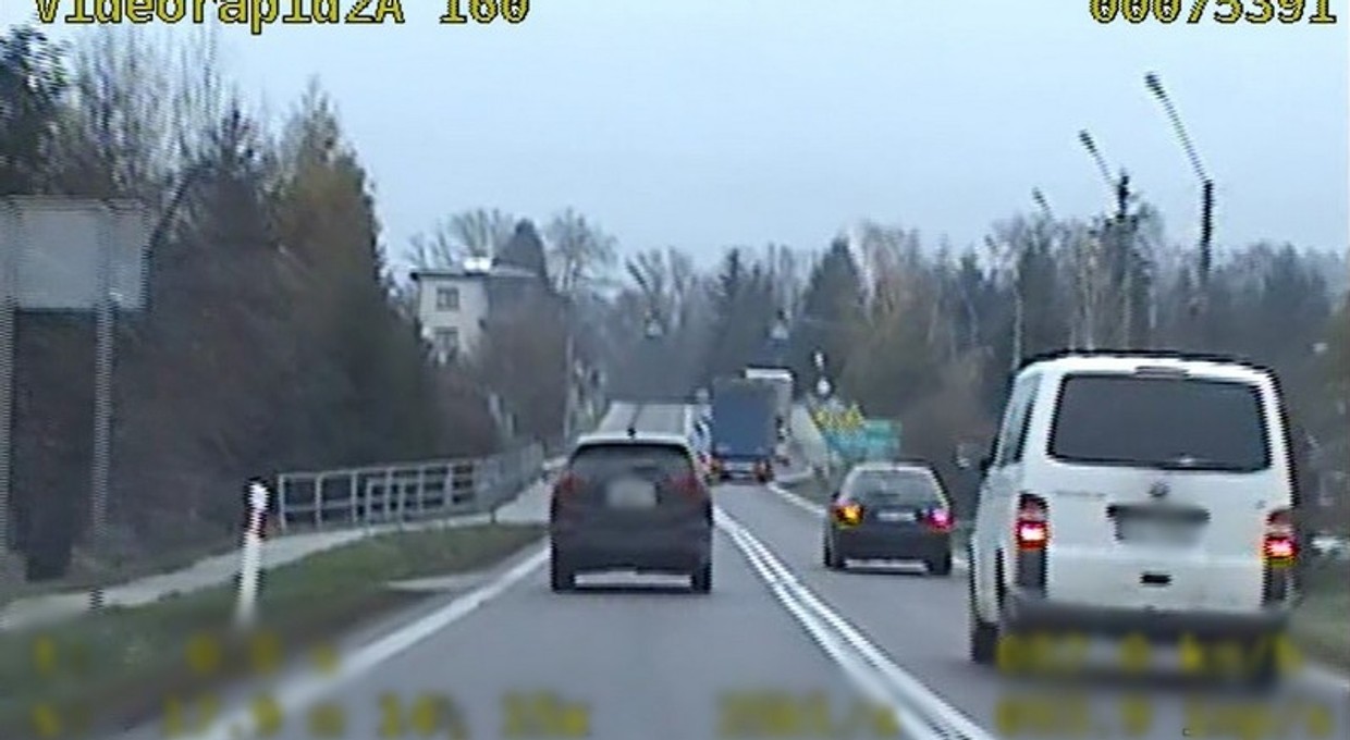 Kierowca z Turcji momentalnie uzbierał 56 punktów karnych i dostał 3,5 tys. zł mandatu