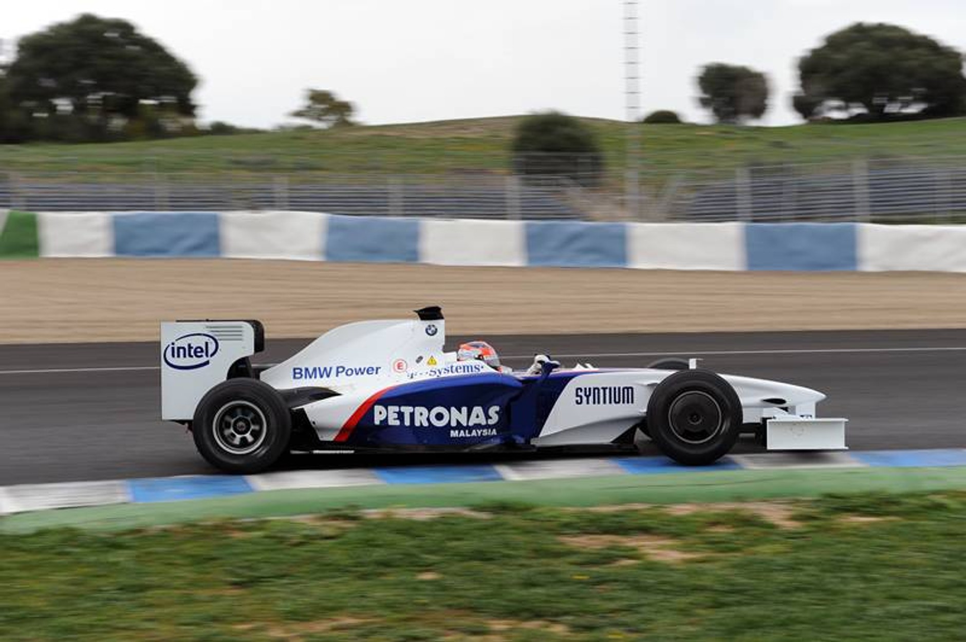 Formuła 1: fotogaleria z testów przed sezonem 2009