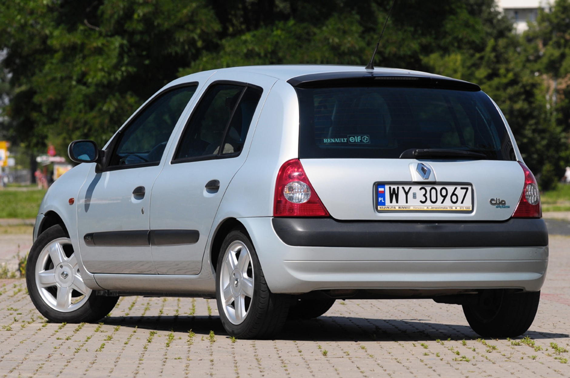 Renault Clio 1.2 16V - Ryzyko może się opłacić