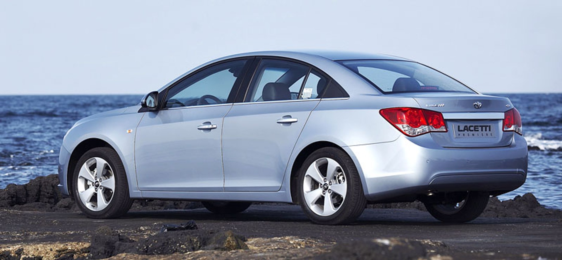 Chevrolet Cruze jest już sprzedawany w Korei (fotogaleria)