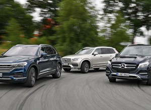 Volkswagen Touareg kontra Volvo XC90 i Mercedes GLE - Downsizing? Nie. Tym razem będzie grubo!