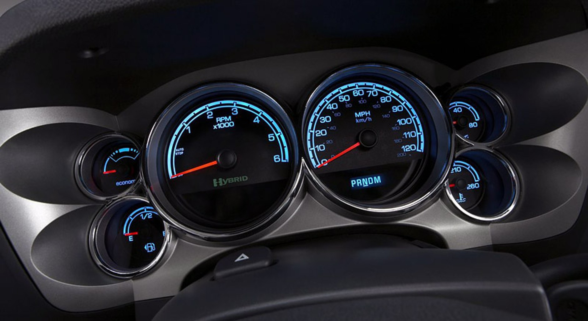 Chicago 2008: GMC Sierra Hybrid – oszczędny full-size pickup dla USA