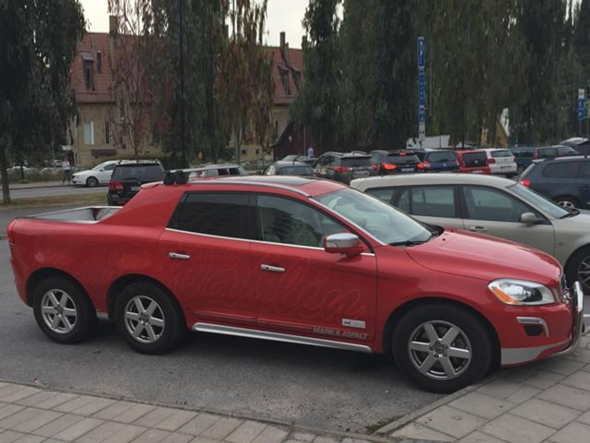 Tuning od którego bolą oczy!