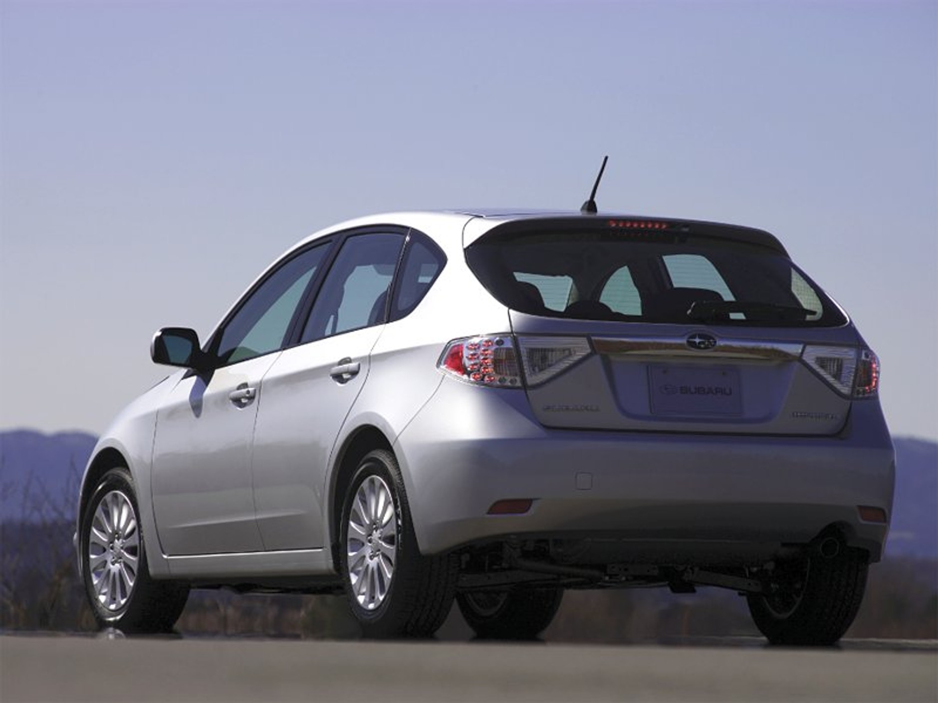 Nowe Subaru Impreza sedan i hatchback