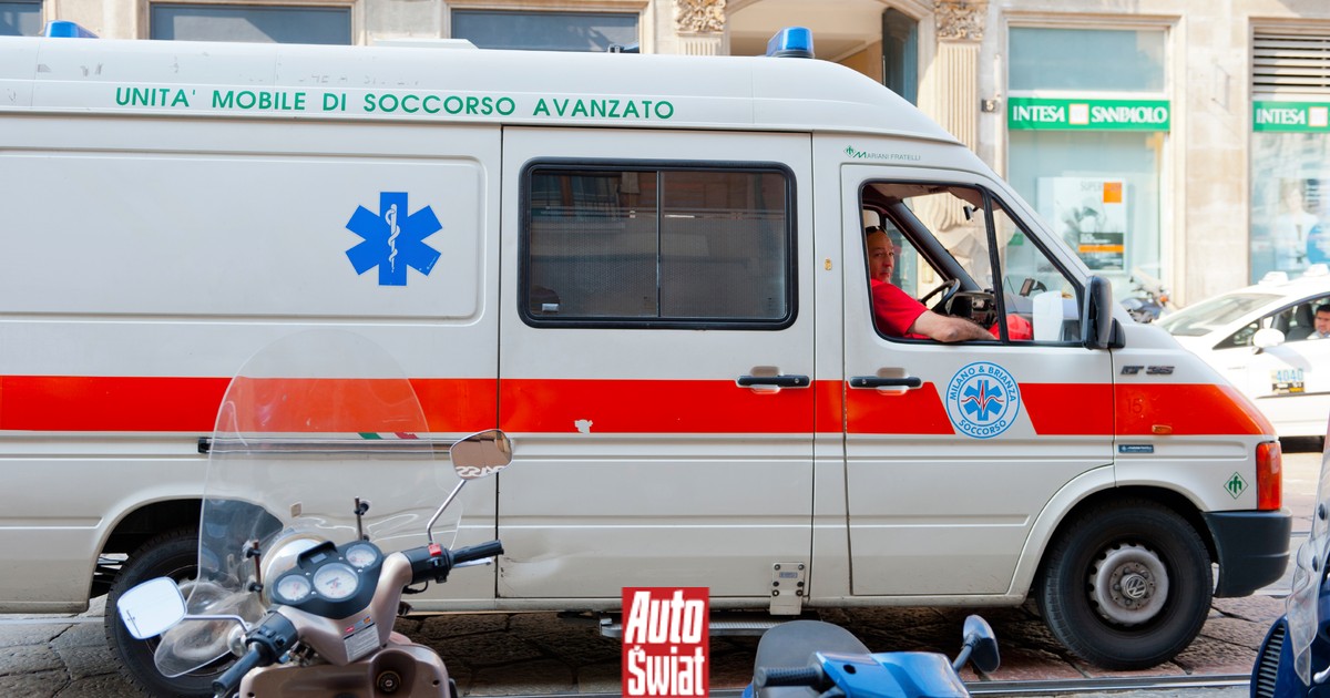 35-latek umarł w rozgrzanym samochodzie. Czekał na żonę pod pracą