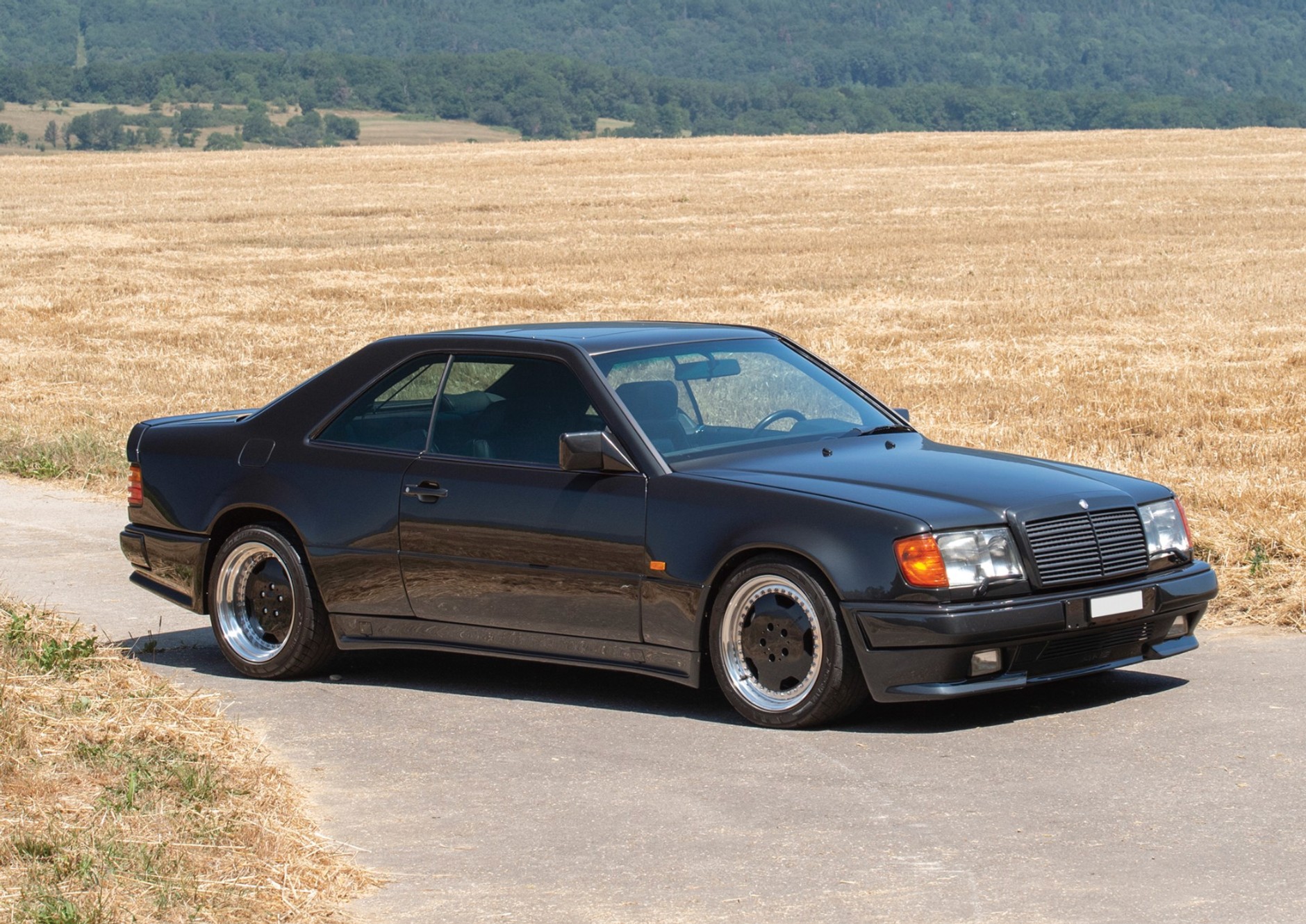 Mercedes 300 CE 6.0 AMG