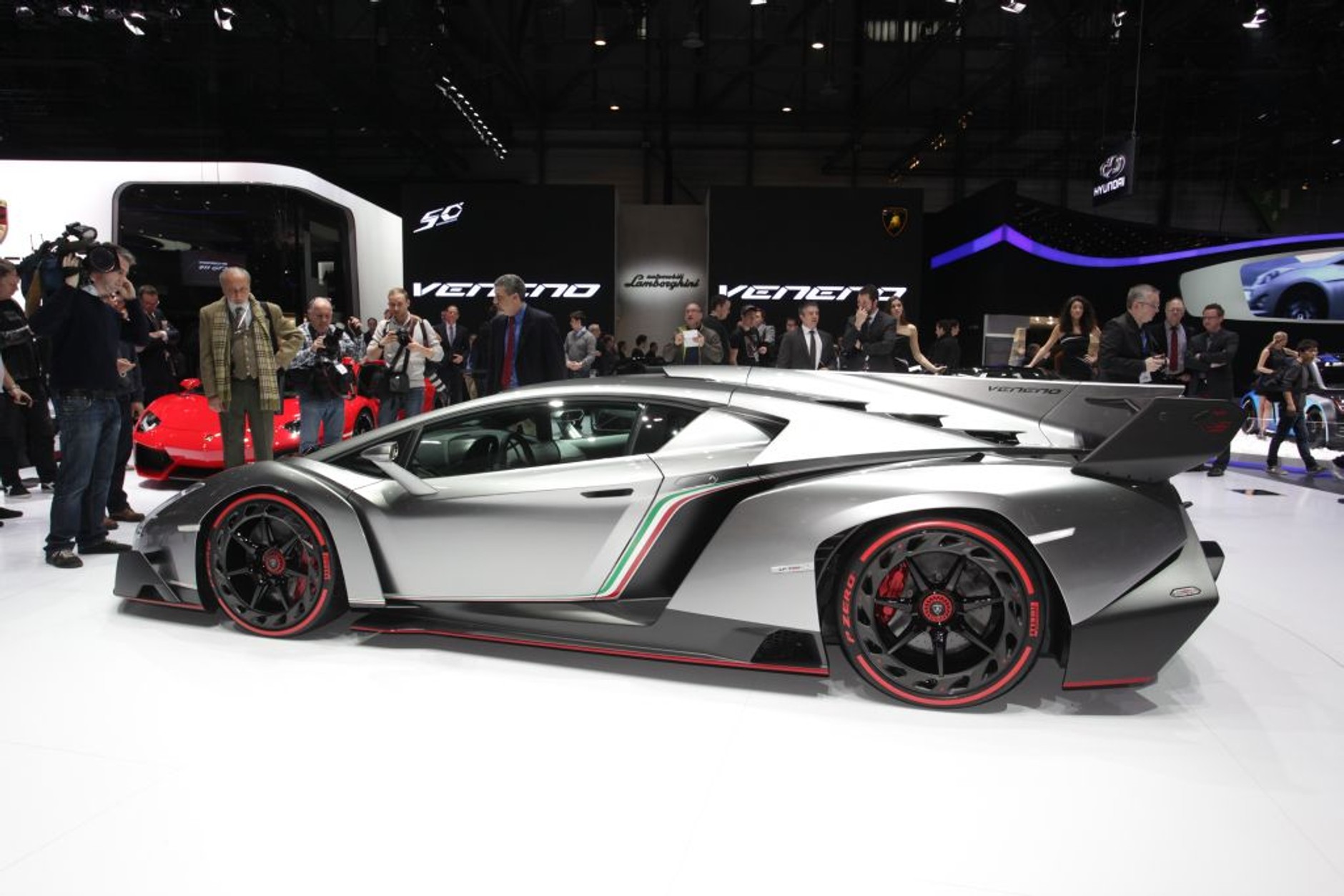 Lamborghini Veneno: ku chwale mordercy