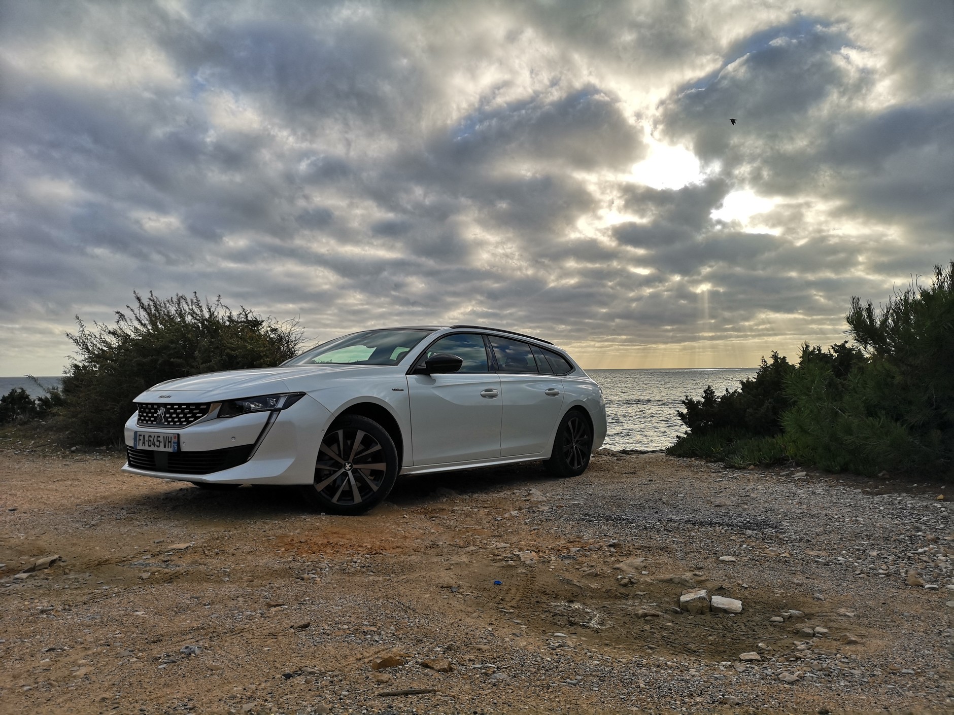 Test Peugeot 508 SW BlueHDi 160 EAT8 – najpierw styl. Potem kombi