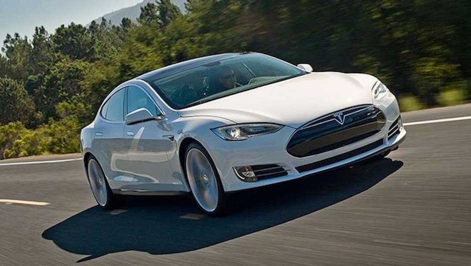 Tesla dołuje w produkcji i na giełdzie