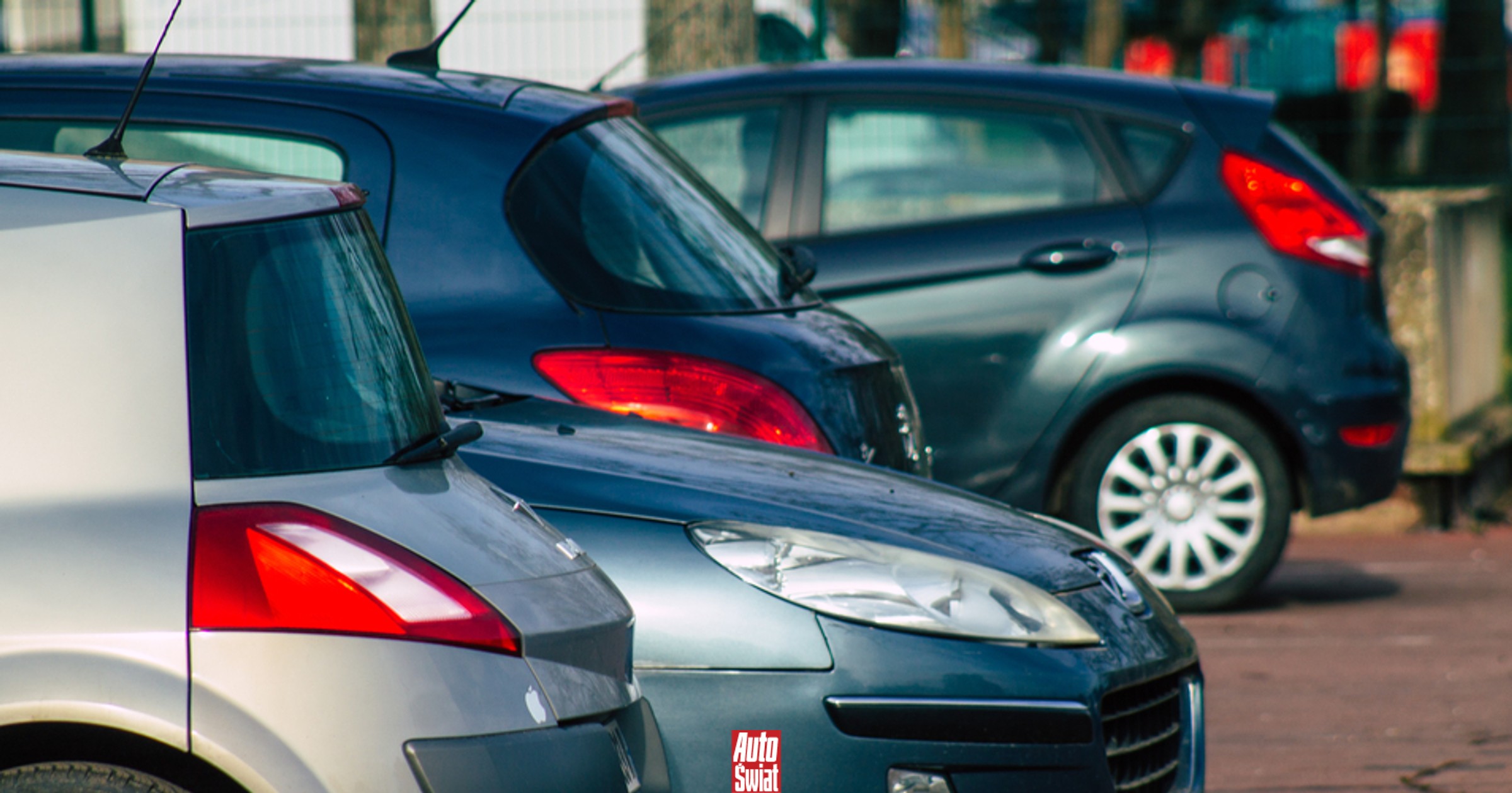 Kontrowersje wokół opłat w Szczecinie. Bezprawne kary za parkowanie poza miejscami?