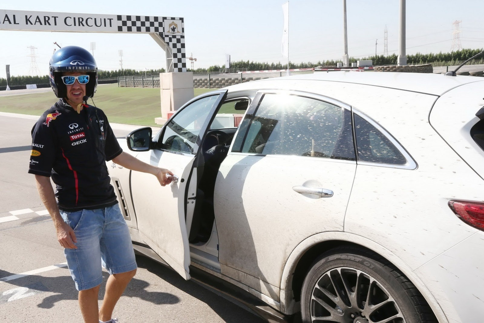 Infiniti FX Vettel Edition