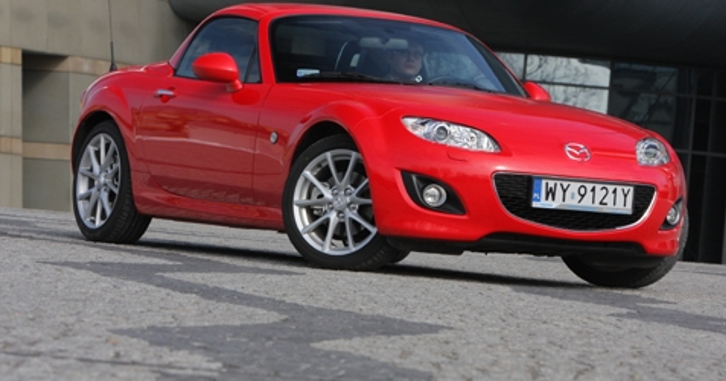 Mazda MX-5 2.0 MZR: Kusicielka