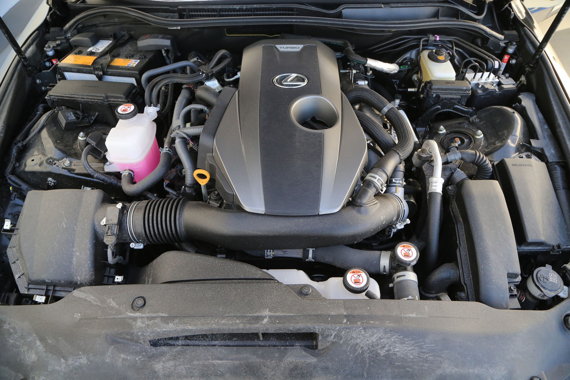 Lexus IS 300 - mocne wrażenia podczas jazdy gwarantowane