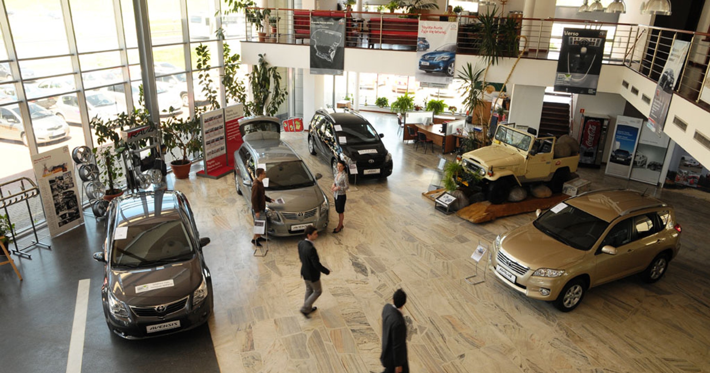 Wielki Test Salonów CZ. II - Toyota, Ford i VW najlepsi