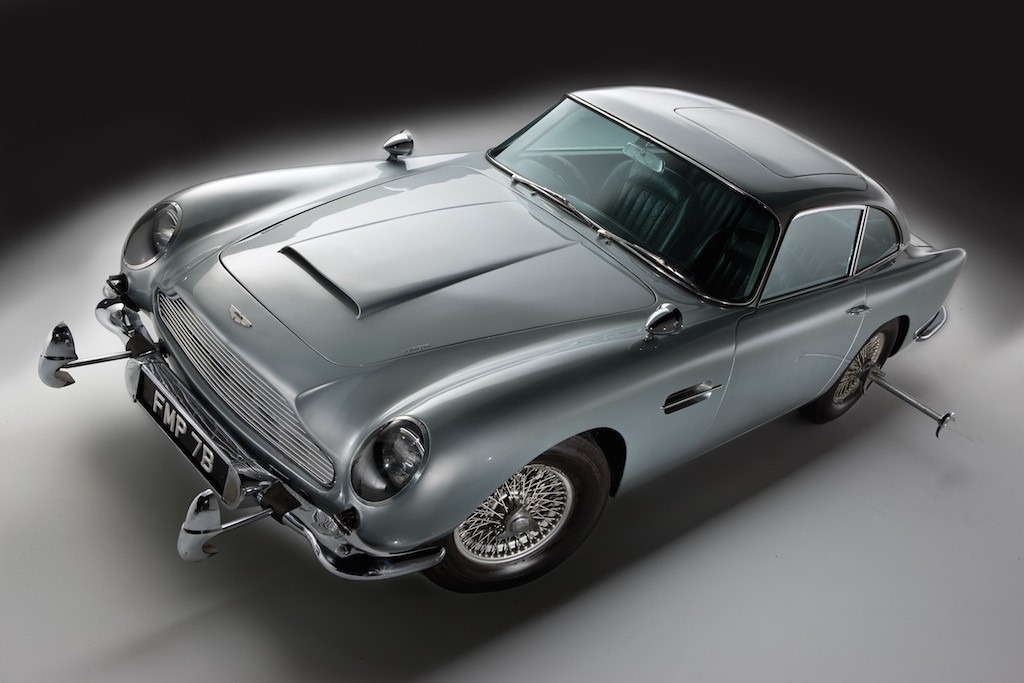 Aston Martin i James Bond