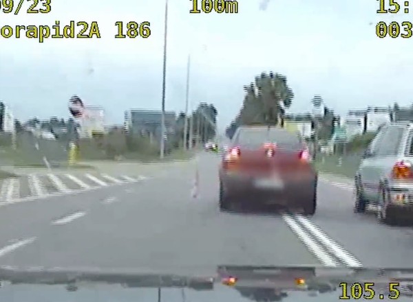 Uzbierał ponad 260 punktów karnych. Szaleńcza ucieczka przed policją [WIDEO]
