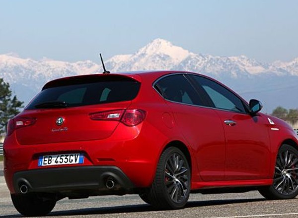 Systemy DNA i Q2 w modelach Alfa Romeo