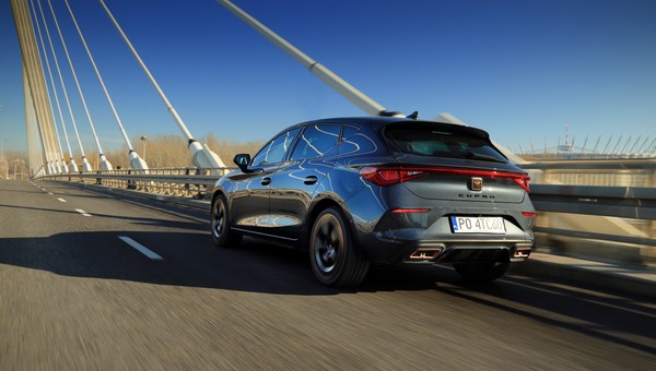 Cupra Leon 1.4 TSI e-Hybrid – żarliwy hatchback dla ekologicznie wrażliwych