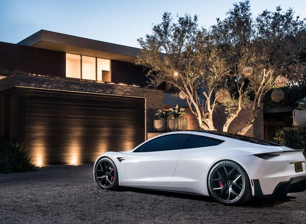 Tesla Roadster zniknęła z cennika. Modelu jednak raczej nie skasowano