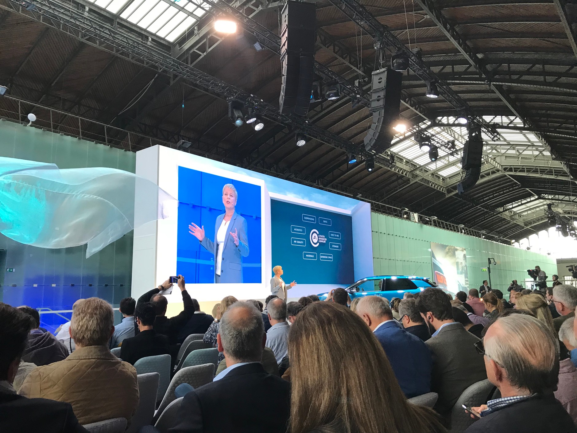 Linda Jackson dyrektor generalny Citroen twierdzi, że nowy projekt Advanced Comfort to nawiązanie do tradycji marki. Citroen C4 Cactus