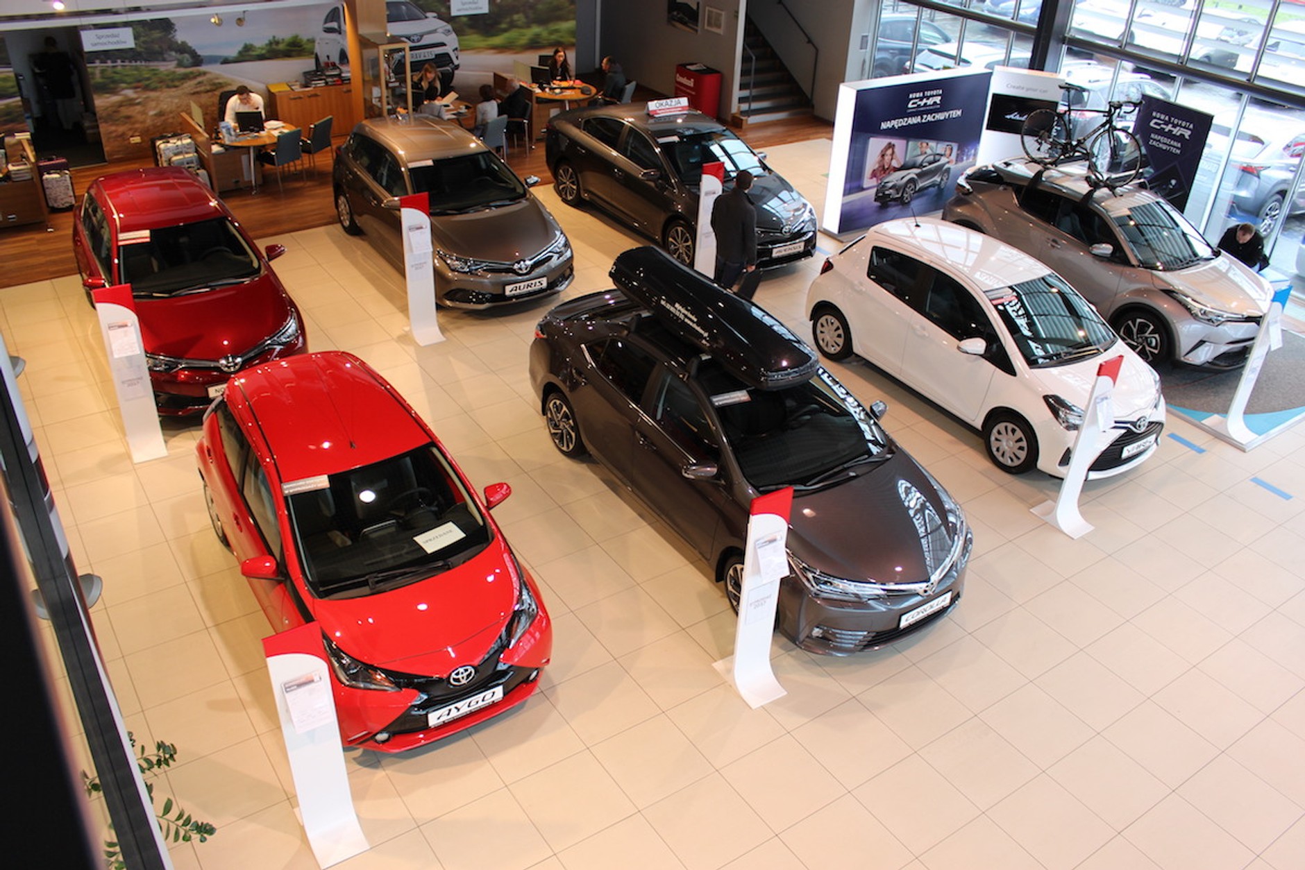 Toyota rozpoczęła wyprzedaż rocznika 2017