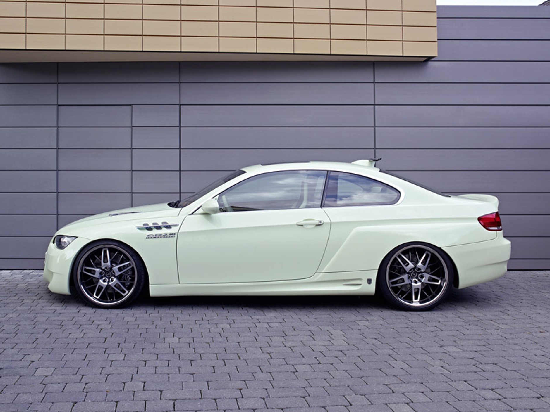 IAA Frankfurt 2007: AC Schnitzer GP3.10 - dziesięciocylindrowe coupé na gaz