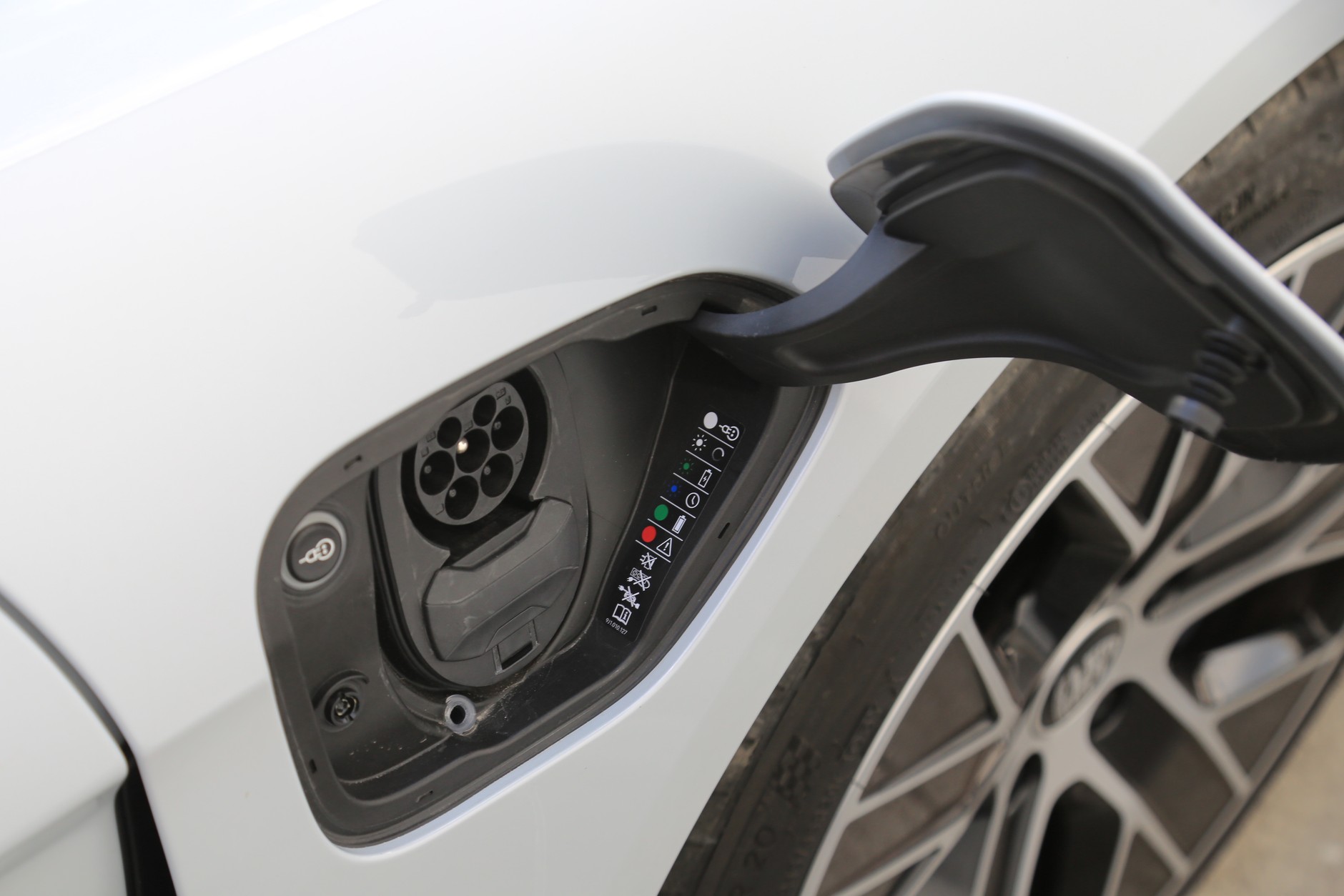 Porsche Taycan RWD 2021 I generacja