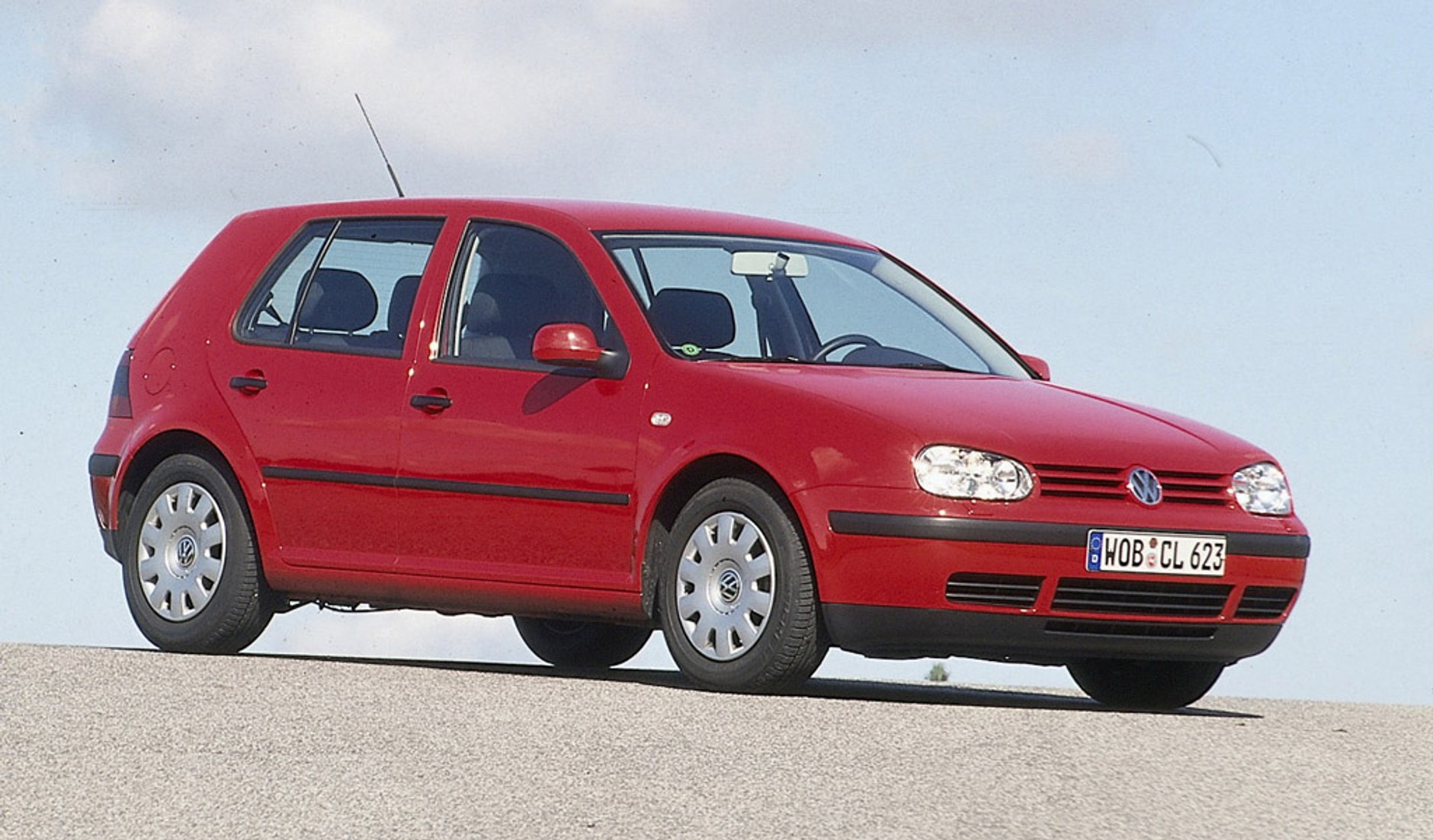 Raport TÜV 2011: 10-latki też mają zalety