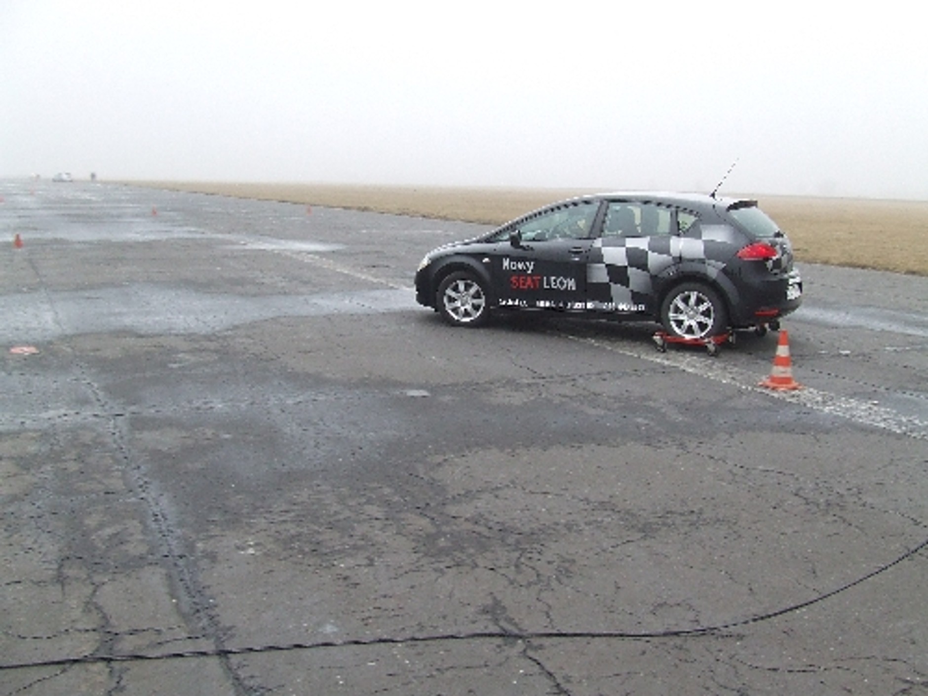 Bezpieczna jazda dzięki zawodom - Z kobietą bezpiecznie na drodze