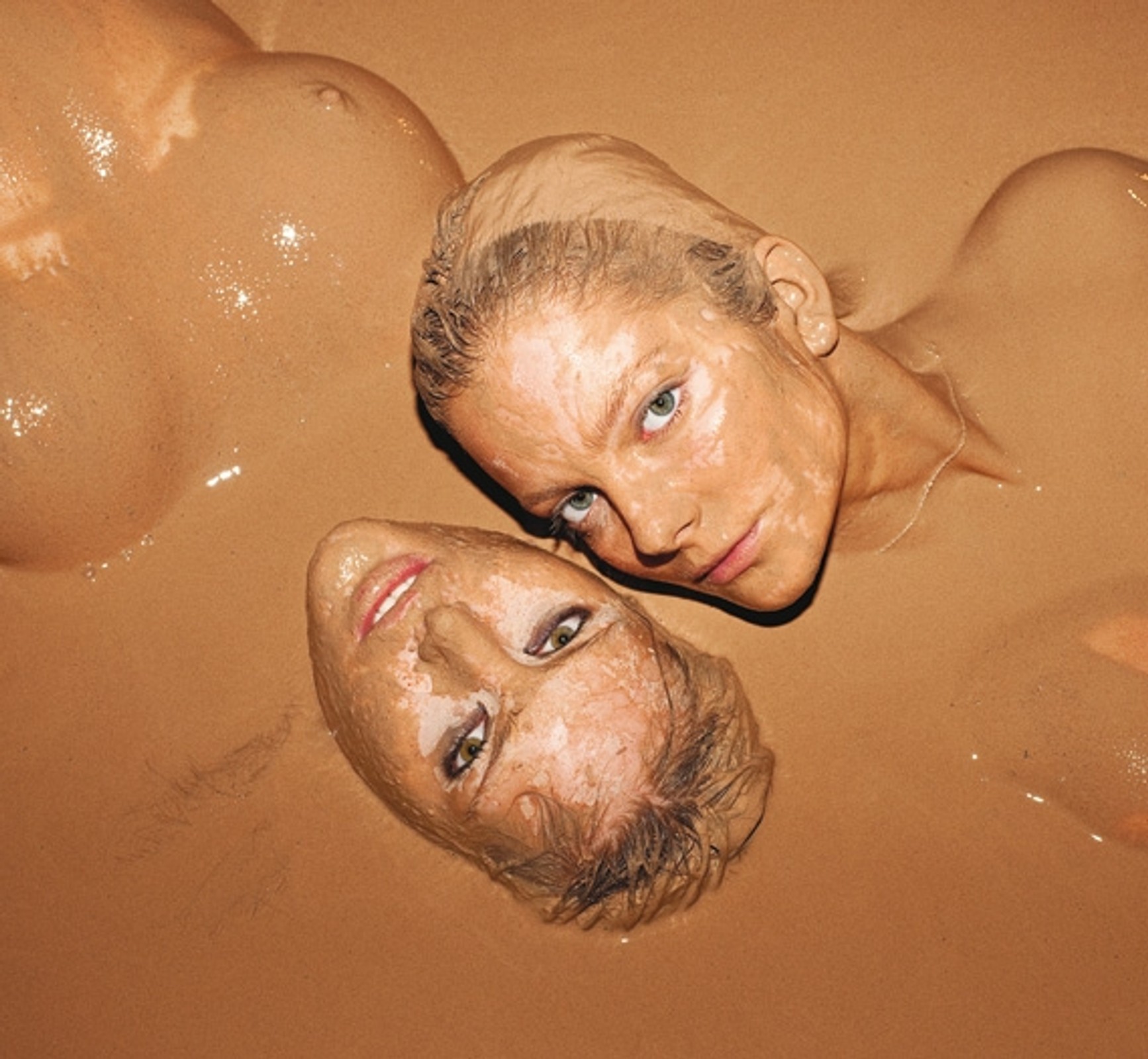 Kalendarz Pirelli 2010: powrót do naturalności kobiecego piękna