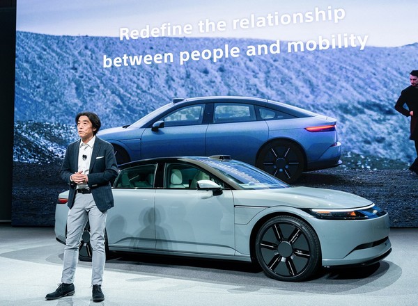 Sony i Honda zaprosiły do zabawy autami jeszcze Microsoft. Tesla zagrożona?