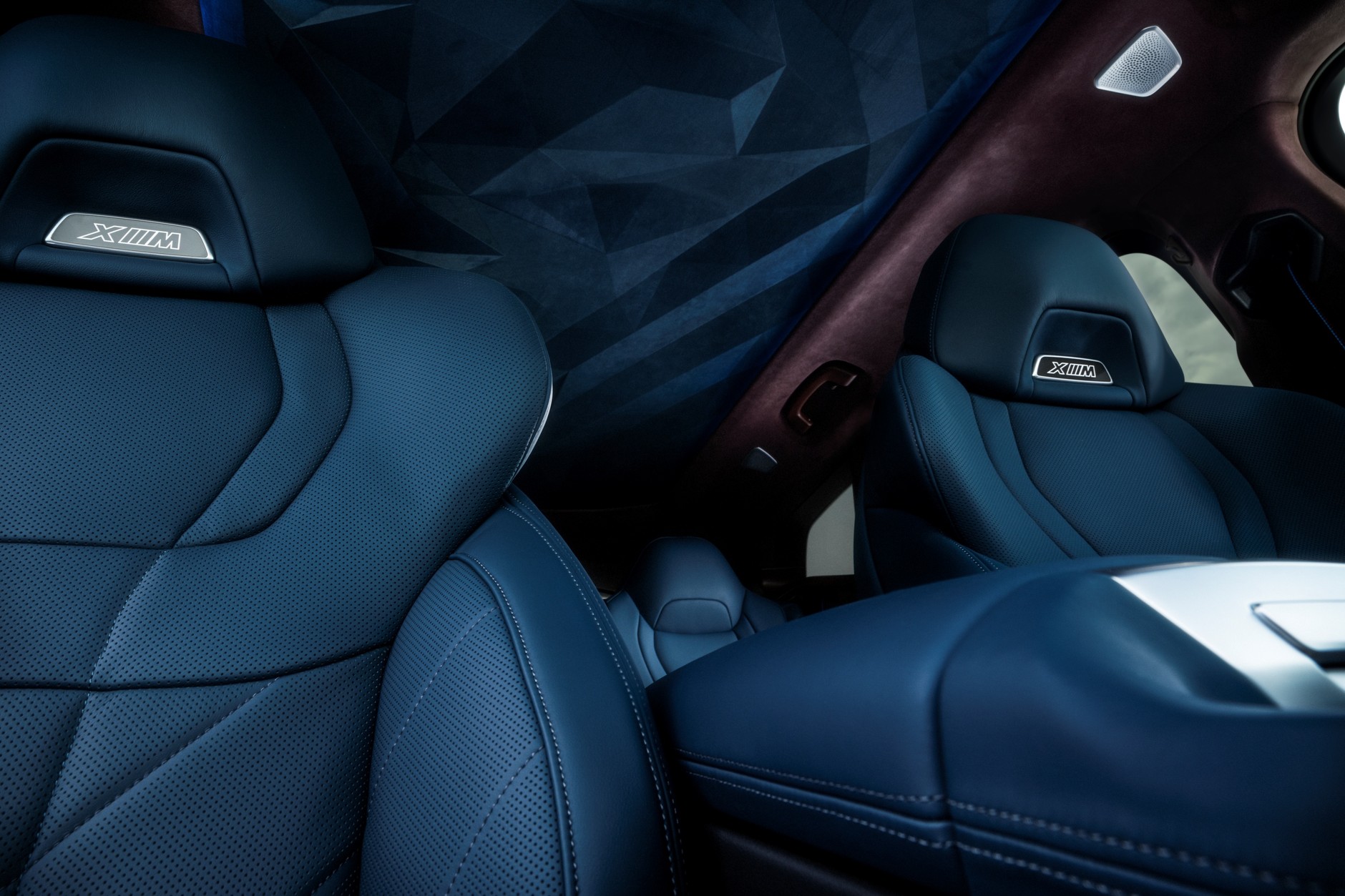 BMW XM (od 2022 r.)