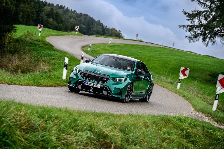 BMW M5 (G90)